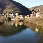לינה וארוחת בוקר Valley View
