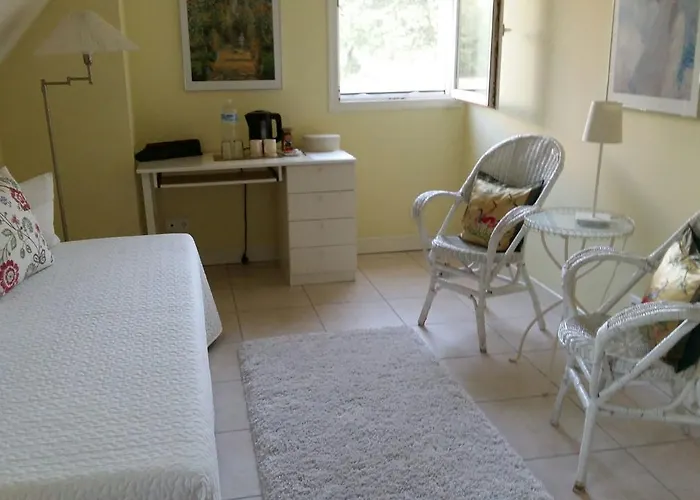 Valley View Bed & Breakfast Brengues